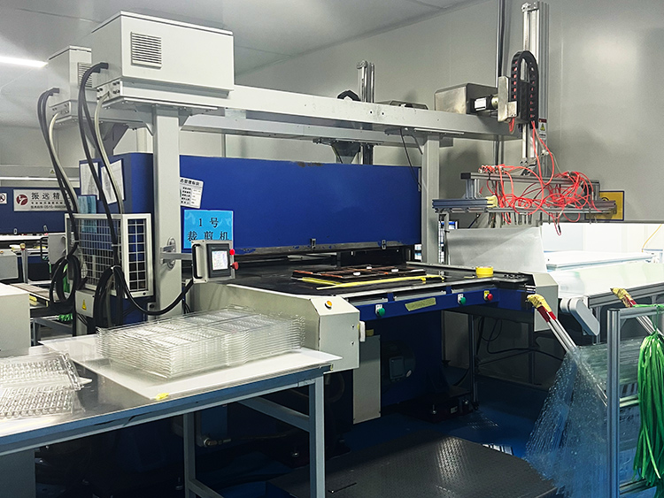 双面送料裁断机